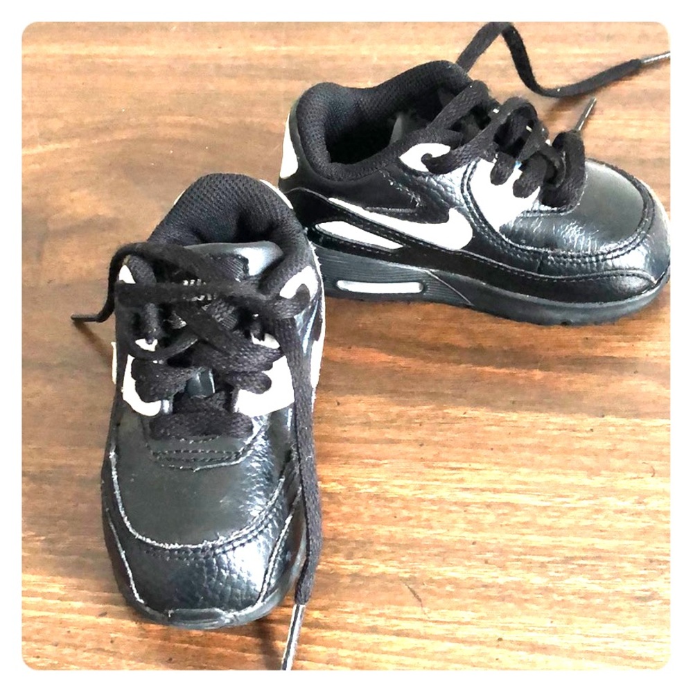Boy shoes